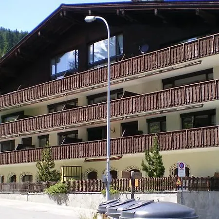 Hof Apartment Arosa